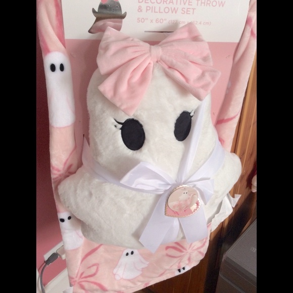 Ghost blanket and pillow set - Picture 1 of 8